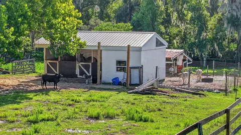 Exterior - 8922 Pritcher Rd, Lithia, FL 33547 photo 11 of 26