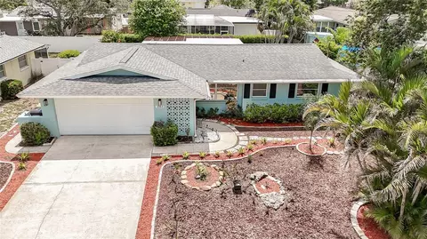 2063 Dunston Cove Rd, Clearwater, FL 33755