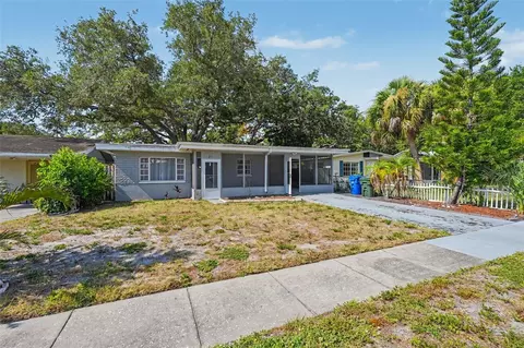 29 6th Ave SE, Largo, FL 33771