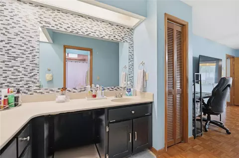 Bath - 9470 Montebello Ln, Spring Hill, FL 34608 photo 2 of 4