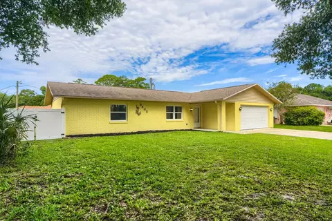 3432 Unity Tree Dr, Edgewater, FL 32141 photo 2