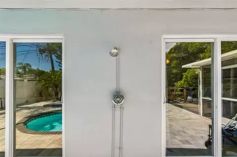 Exterior - 3282 Honeysuckle Rd, Largo, FL 33770 photo 13 of 22