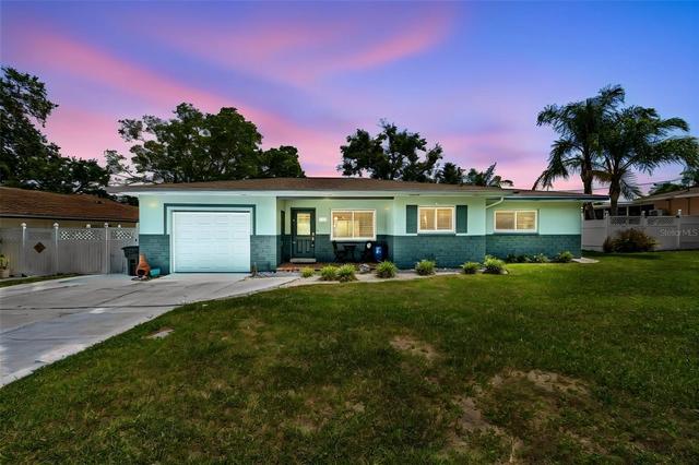 3282 Honeysuckle Rd, Largo, FL 33770