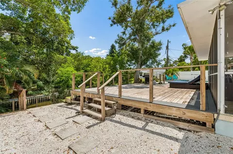 Exterior - 3282 Honeysuckle Rd, Largo, FL 33770 photo 19 of 22