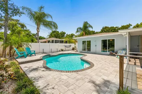 Exterior - 3282 Honeysuckle Rd, Largo, FL 33770 photo 9 of 22