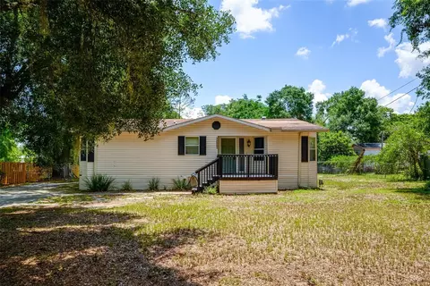 12801 Cliffside Pl, Thonotosassa, FL 33592