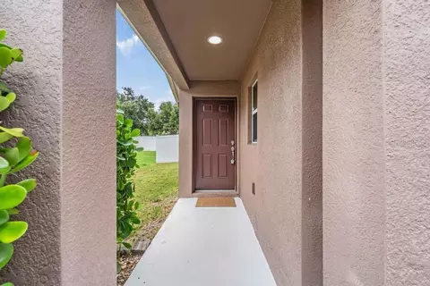 7013 Forest Mere Dr, Riverview, FL 33578 photo 3