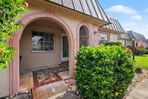 4135 Stratford Dr, New Port Richey, FL 34652