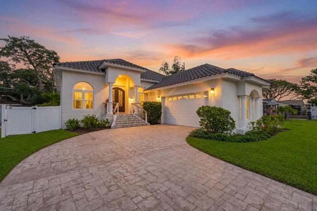 815 59th Ave NE, Saint Petersburg, FL 33703