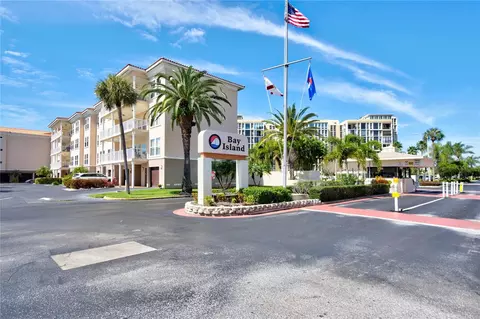 7600 Sun Island Dr S #804, South Pasadena, FL 33707