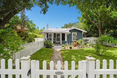 636 Wilkie St, Dunedin, FL 34698