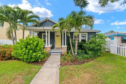 1028 5th St N, Saint Petersburg, FL 33701