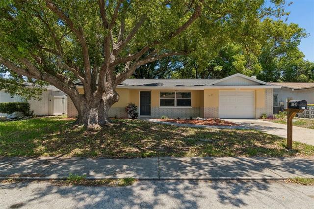 7105 Oakshire Dr, Port Richey, FL 34668