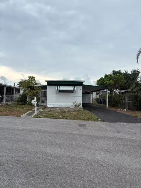 6580 Seminole #102, Seminole, FL 33772