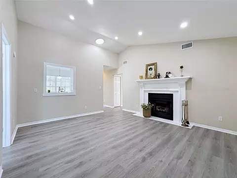 609 Breezeway Ct, Brandon, FL 33511 photo 20