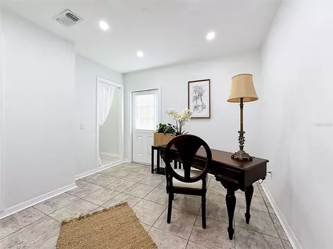 609 Breezeway Ct, Brandon, FL 33511 photo 17