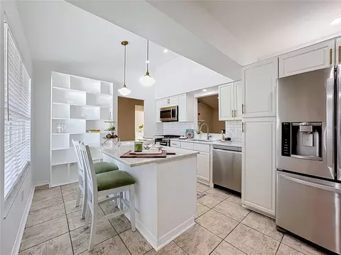 609 Breezeway Ct, Brandon, FL 33511 photo 14