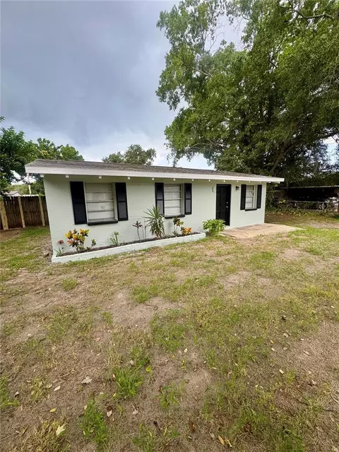 9216 W Patterson St, Tampa, FL 33615