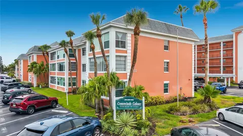 1900 68th St N #301, Saint Petersburg, FL 33710