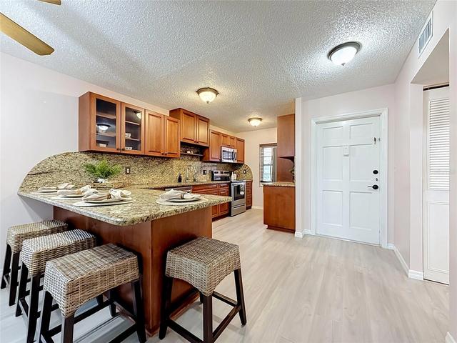 1900 68th St N #301, Saint Petersburg, FL 33710
