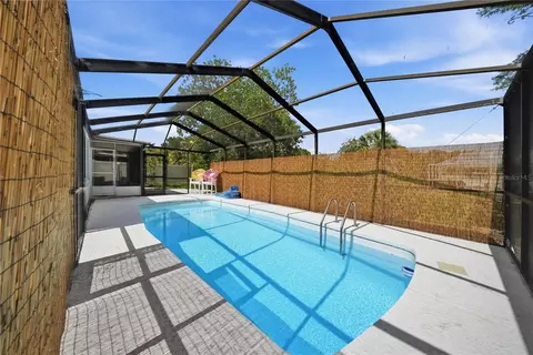 197 Overbrook Dr E, Largo, FL 33770 photo 6