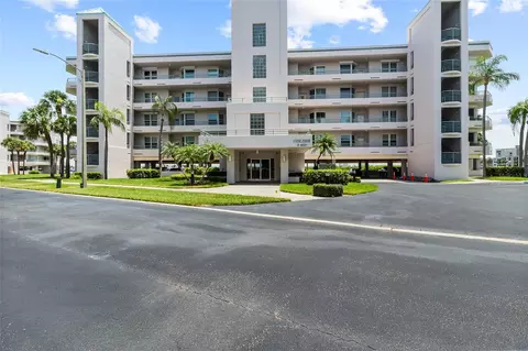 8021 Sailboat Key Blvd S #106, St Pete Beach, FL 33707