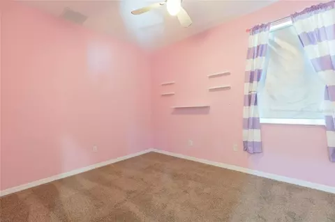 Bedroom - 18018 Java Isle Dr, Tampa, FL 33647 photo 3 of 10