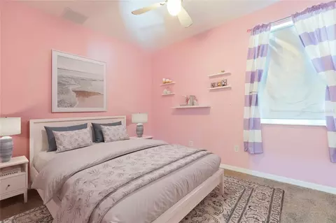 Bedroom - 18018 Java Isle Dr, Tampa, FL 33647 photo 4 of 10