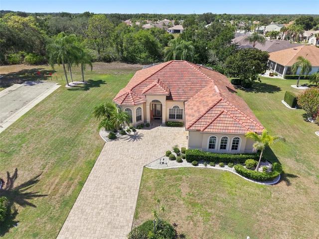 2224 Platinum Dr, Sun City Center, FL 33573