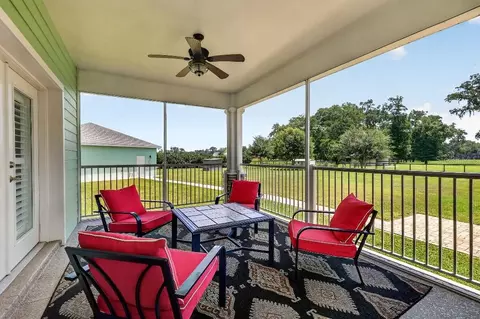 Exterior - 2556 NE 120th St, Anthony, FL 32617 photo 8 of 13