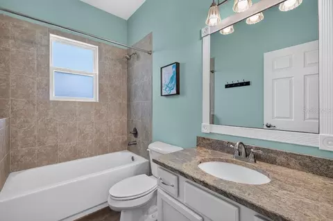 Bath - 2556 NE 120th St, Anthony, FL 32617 photo 5 of 5