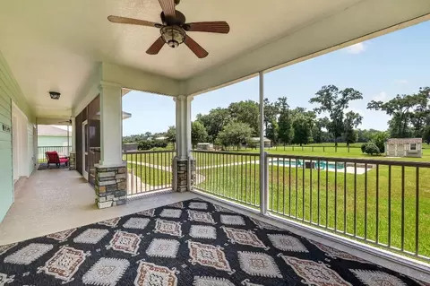 Exterior - 2556 NE 120th St, Anthony, FL 32617 photo 7 of 13