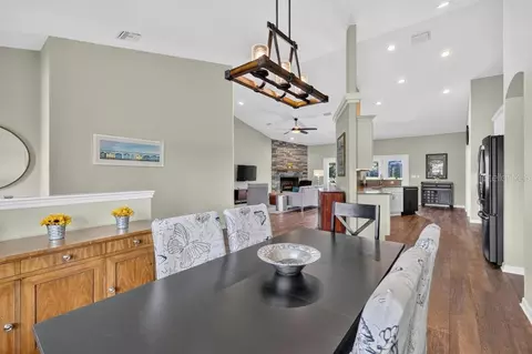 Dining - 2556 NE 120th St, Anthony, FL 32617 photo 2 of 2