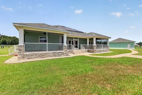 Exterior - 2556 NE 120th St, Anthony, FL 32617 photo 11 of 13