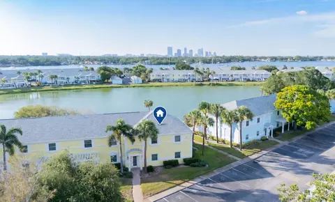 123 Seahorse Dr SE #D, Saint Petersburg, FL 33705