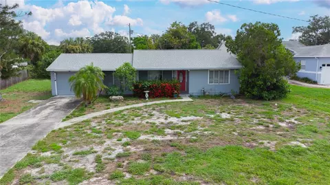 525 Hampton Ave NE, Saint Petersburg, FL 33703