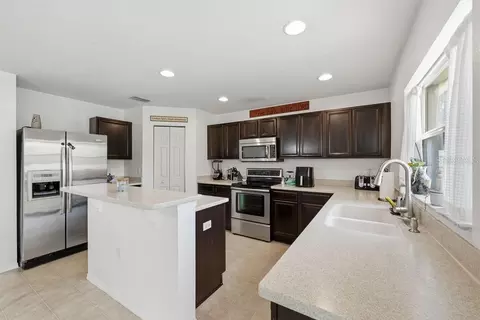 11018 Running Pine Dr, Riverview, FL 33569 photo 5