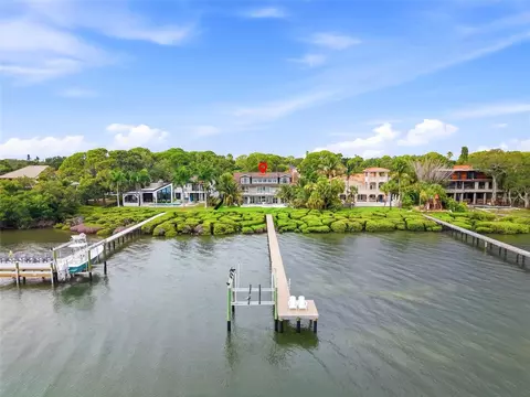 1200 Friendly Way S, Saint Petersburg, FL 33705