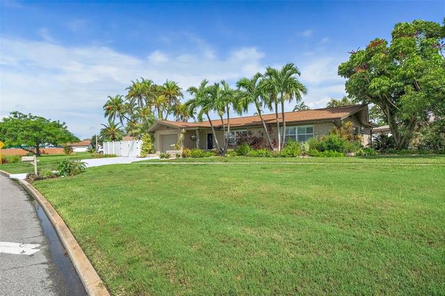 101 Madonna Blvd, Tierra Verde, FL 33715