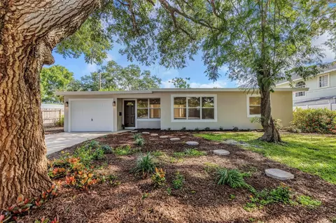 8017 31st Ave N, Saint Petersburg, FL 33710