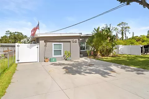 5041 Maplewood, Hernando Beach, FL 34607 photo 3