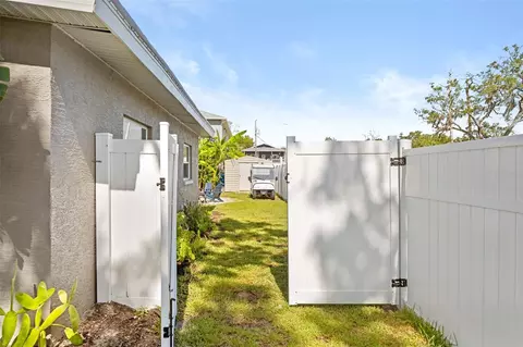 5041 Maplewood, Hernando Beach, FL 34607 photo 4