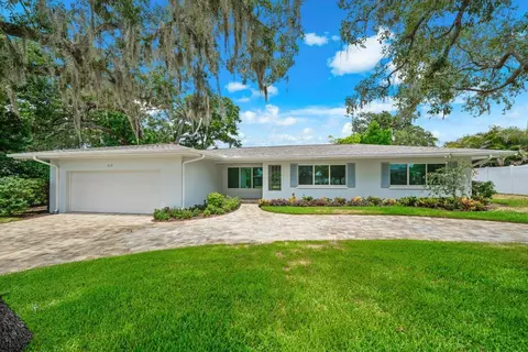 315 Orangewood Ln, Largo, FL 33770