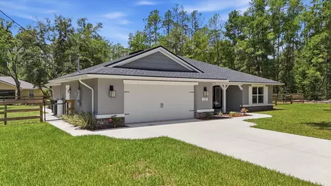 Exterior - 232 E Falcon St, Dunnellon, FL 34434 photo 4 of 8