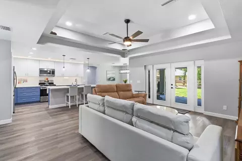 Entry Way - 232 E Falcon St, Dunnellon, FL 34434 photo 3 of 4