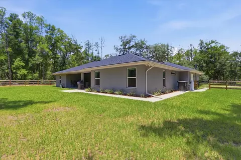 Exterior - 232 E Falcon St, Dunnellon, FL 34434 photo 8 of 8