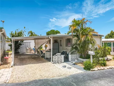 7490 46th Ave N #109, Saint Petersburg, FL 33709