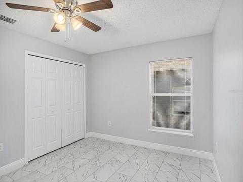 Bedroom - 11433 Ivy Flower Loop, Riverview, FL 33578 photo 6 of 10