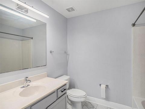 Bath - 11433 Ivy Flower Loop, Riverview, FL 33578 photo 4 of 4