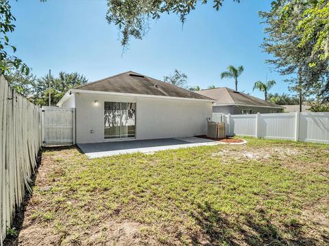 Exterior - 11433 Ivy Flower Loop, Riverview, FL 33578 photo 6 of 7